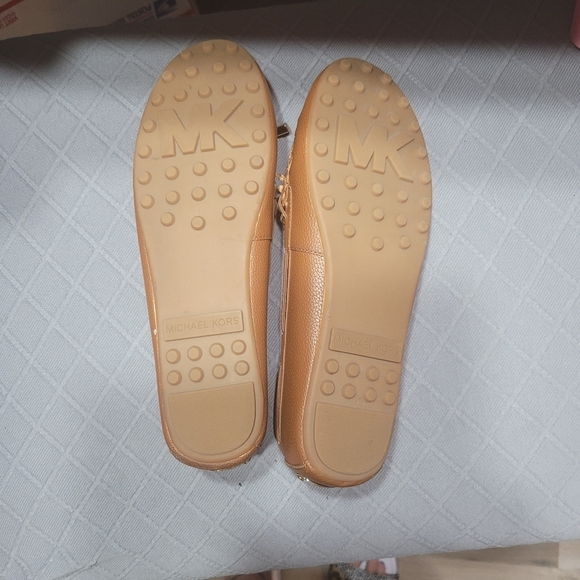 Michael Kors Sutton Mocassin Flat Loafers size 9 NEW NEW!! FIRM - Picture 5 of 7